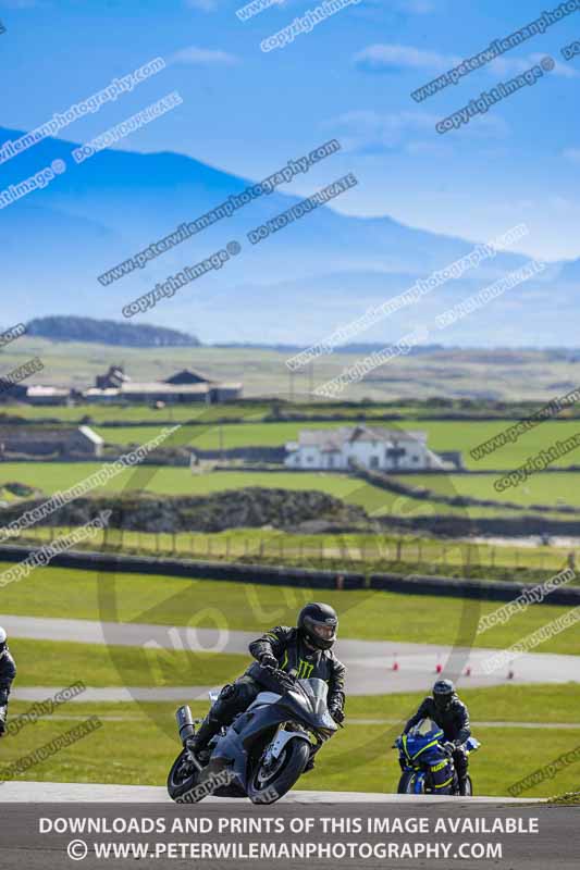 anglesey no limits trackday;anglesey photographs;anglesey trackday photographs;enduro digital images;event digital images;eventdigitalimages;no limits trackdays;peter wileman photography;racing digital images;trac mon;trackday digital images;trackday photos;ty croes